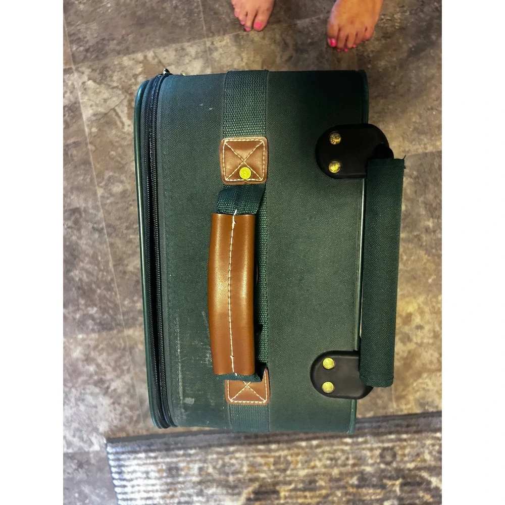 Holiday rolling suitcase